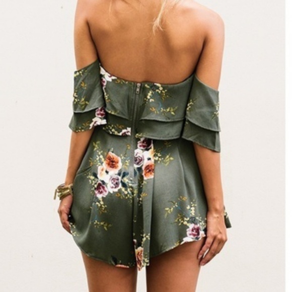 off the shoulder romper - Picture 2 of 2